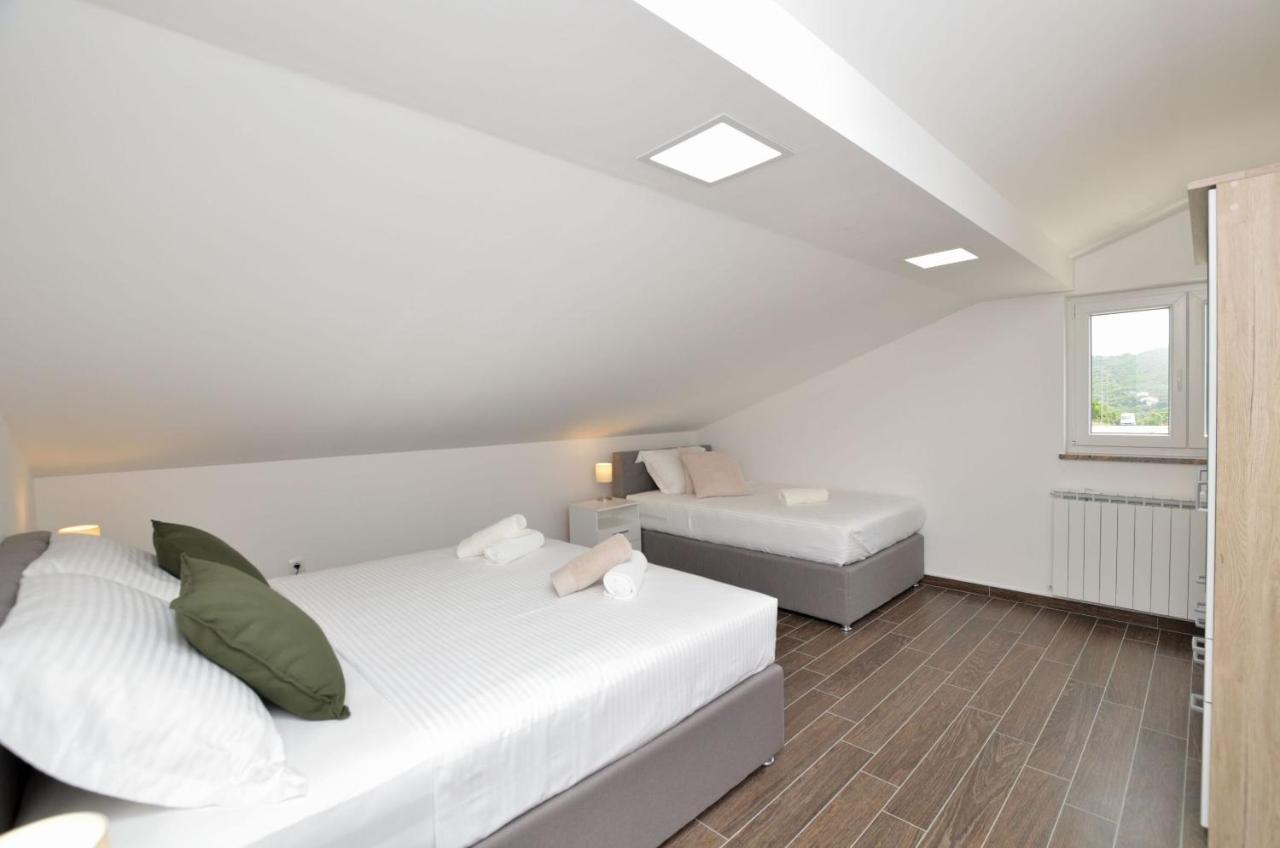 Apartments Villa Sofia Martinšćica Kültér fotó